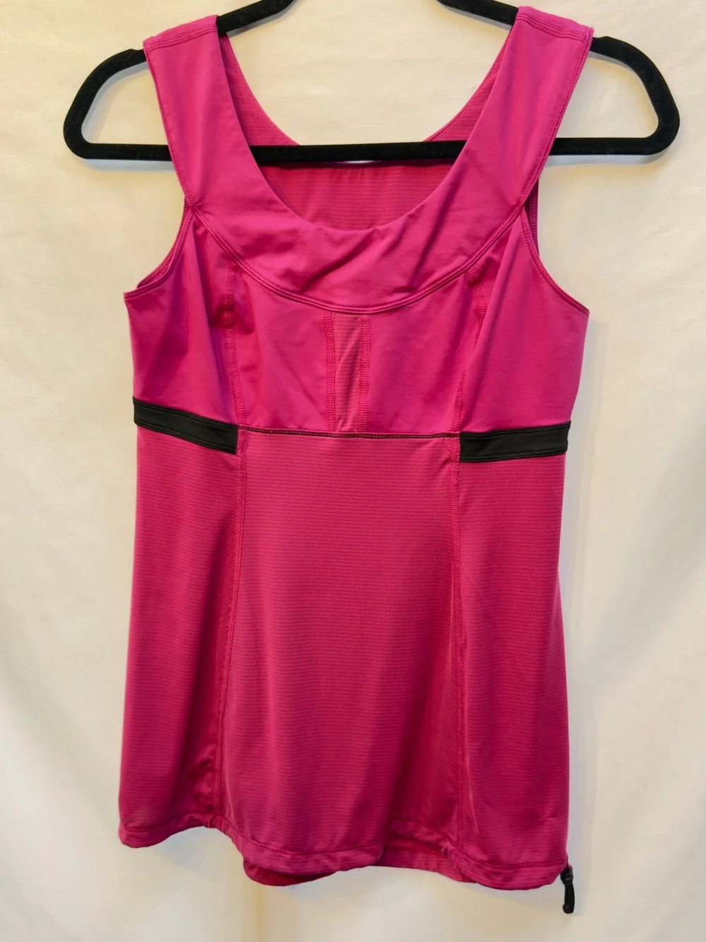 Lululemon Drawstring bottom tank size 6